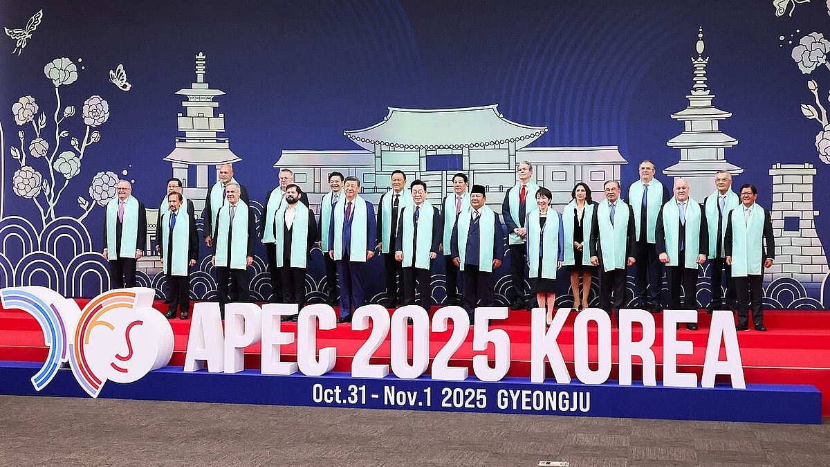 The APEC summit In Gyeongju in South Korea brought together delegations from 21 countries, including heads of state and government of 18 countries